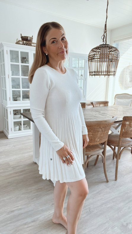 MAREA NEULEMEKKO LUONNONVALKOINEN