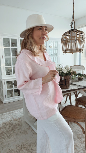 ALEXANDRA PELLAVAPAITA ROOSA