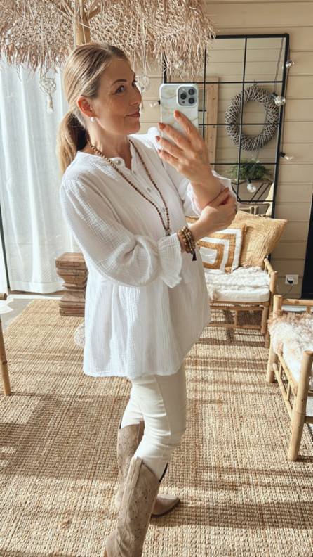 MADELINE PUUVILLAPUSERO VALKOINEN