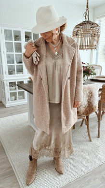 BERNILLA TAKKI BEIGE