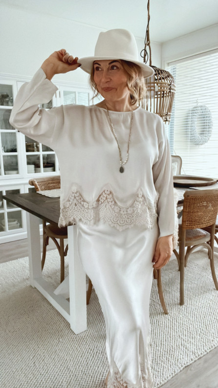 DARIFA SATIINIPUSERO BEIGE