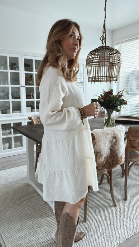 HAZEL PELLAVAMEKKO MILKY