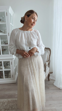 LEONOR PITSIHAME MILKY