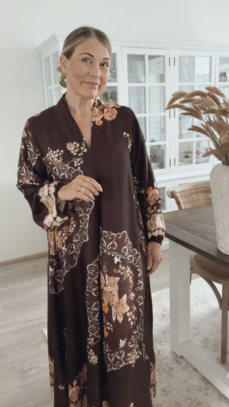 FLORENCE SILKKI-VISKOOSIMEKKO RUSKEA