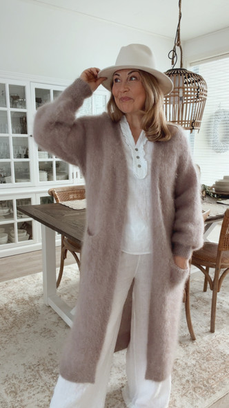 SCARLETT MOHAIRNEULETAKKI VAALEA TAUPE