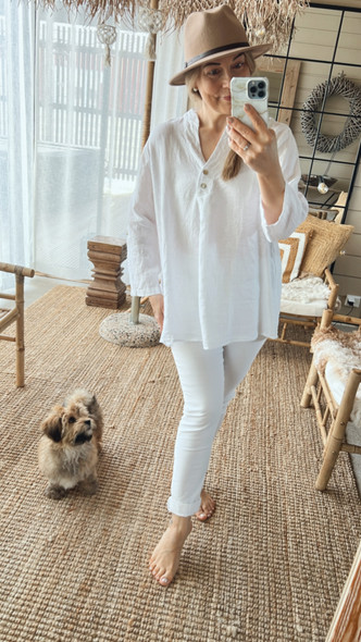 NADIA PELLAVAPAITA VALKOINEN