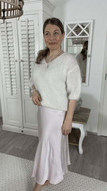 ESTELLA SATIINIHAME VAALEANPUNAINEN