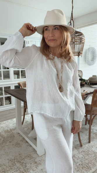 CHIARA PELLAVAPAITA VALKOINEN