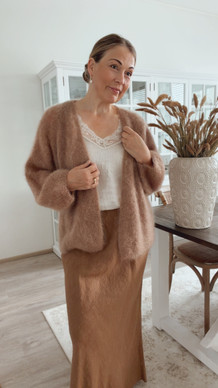 SYLVIE KID MOHAIRNEULETAKKI KAMELI