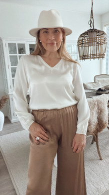 CHLOE SATIINIPUSERO LUONNONVALKOINEN