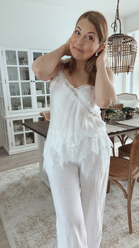 LINA TOPPI VALKOINEN