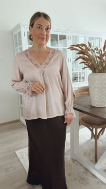 AMY SATIN BLOUSE OLD ROSE