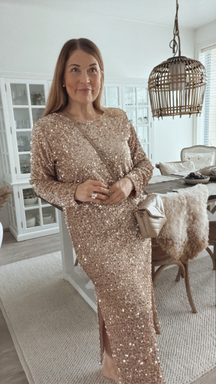 BROOKLYN PALJETTIMEKKO BEIGE