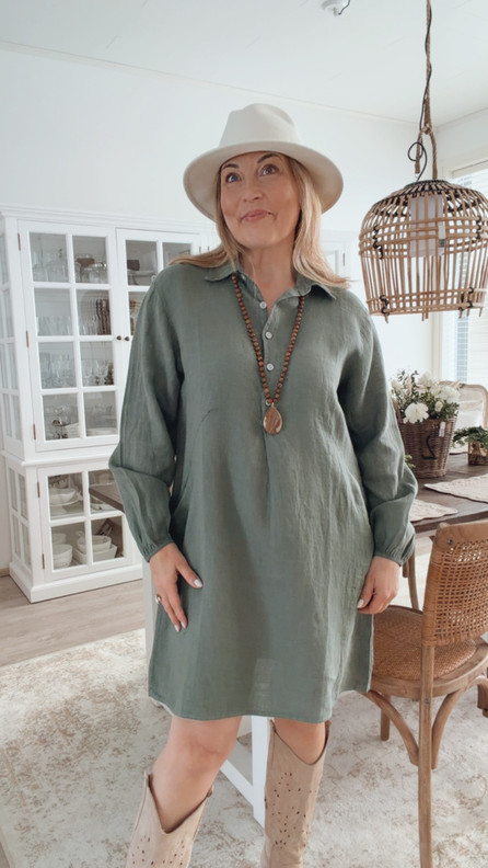 CHERYL PELLAVATUNIKA KHAKI