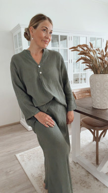 NADIA PELLAVAPAITA KHAKI