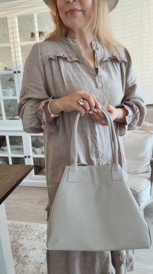 LEATHER SHOPPER BAG BEIGE