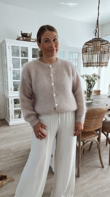 JOSEFIN MOHAIRNEULETAKKI VAALEA BEIGE