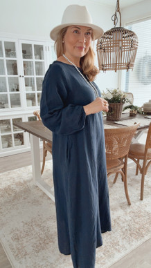 ODESSA PELLAVAMEKKO NAVY