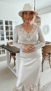 RAFAELA PUKEUTUMISPUSERO BEIGE