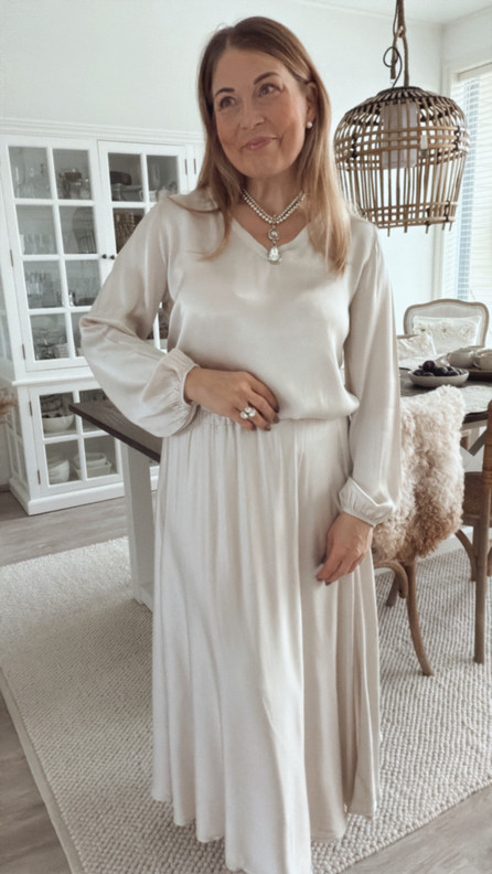 CHLOE SATIINIPUSERO BEIGE