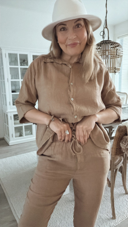 LINDSAY PELLAVAJOGGERIT KAMELI