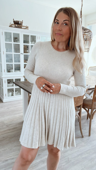 MAREA NEULEMEKKO BEIGE