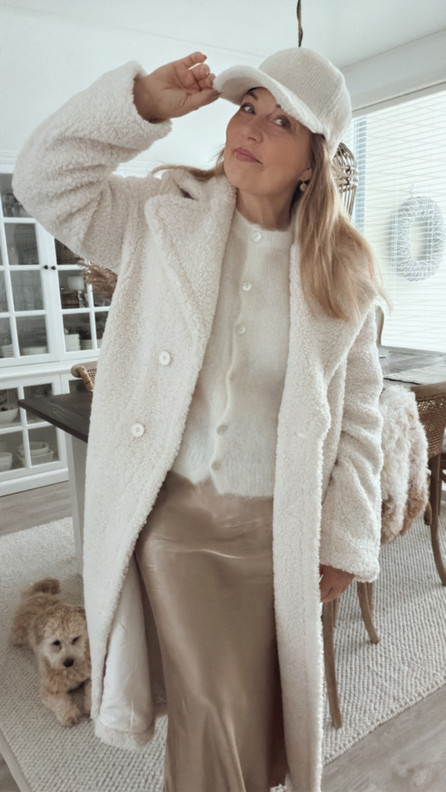 LIPPALAKKI LUONNONVALKOINEN