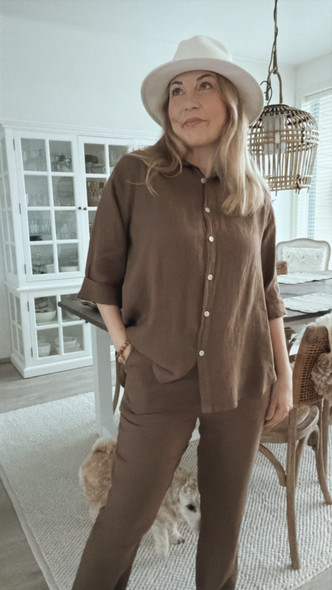 LINDSAY PELLAVAJOGGERIT RUSKEA