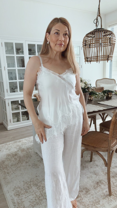 LINA TOPPI VALKOINEN