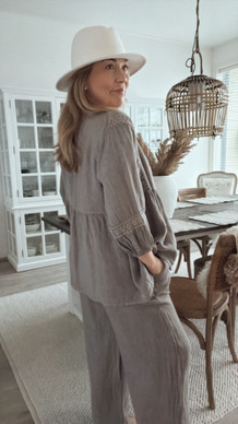 CASSANDRA LINEN BLOUSE TAUPE