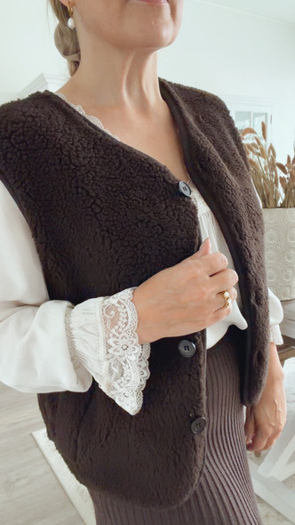 LIA TEDDYLIIVI RUSKEA