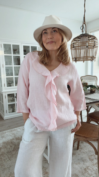 ALEXANDRA PELLAVAPAITA ROOSA