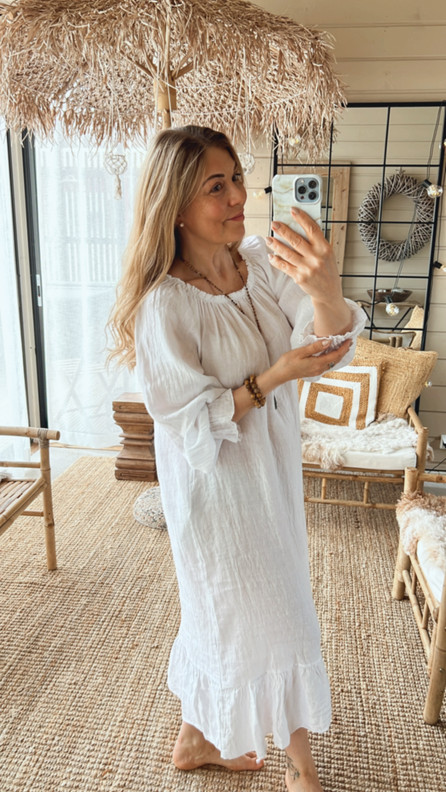 LISBETH PELLAVAMEKKO VALKOINEN