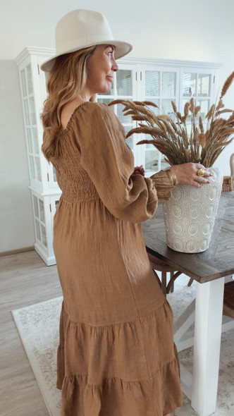 ANGELINA PELLAVAMEKKO KAMELI