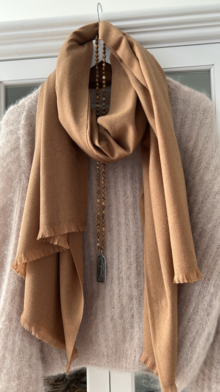 BELLINA HUIVI KAMELI