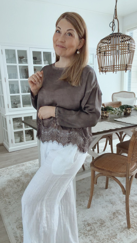 DARIFA SATIINIPUSERO RUSKEA