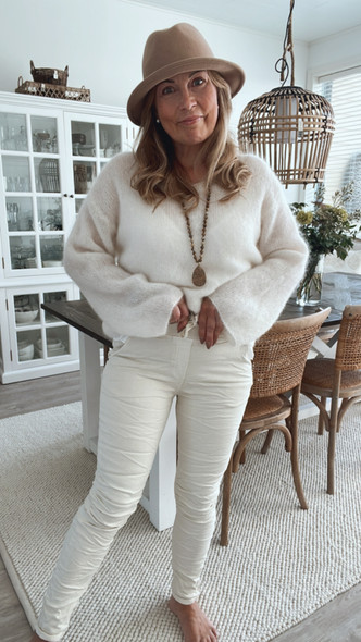 JOGGER PANTS MILKY