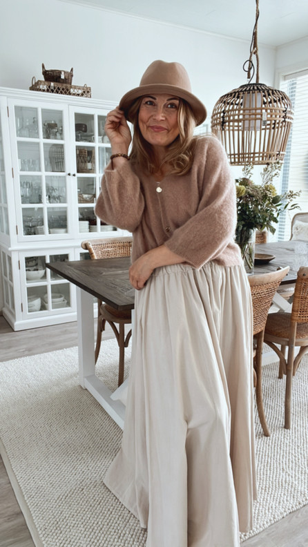 EDITH VAKOSAMETTIHAME BEIGE