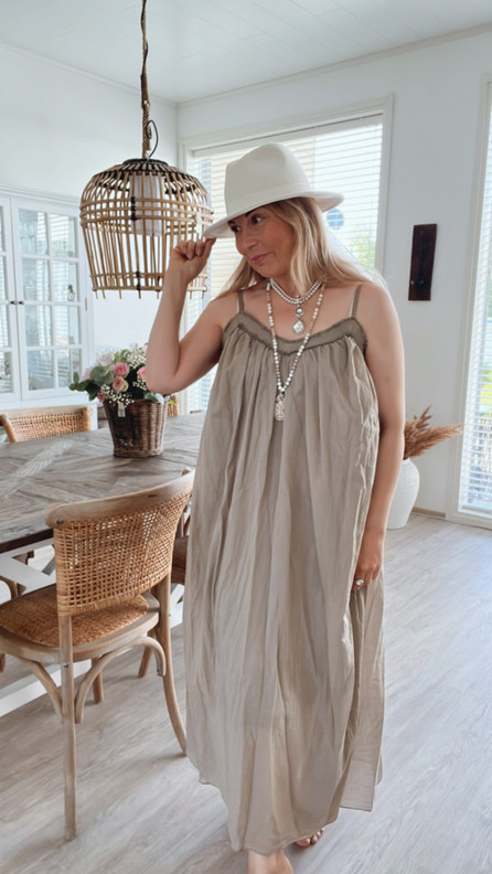 LOVISA PUUVILLAMEKKO TAUPE