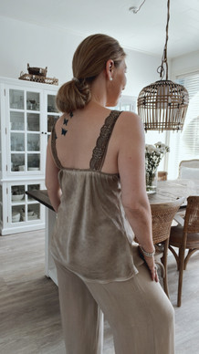 MARILYN SATIN TOP CAMEL