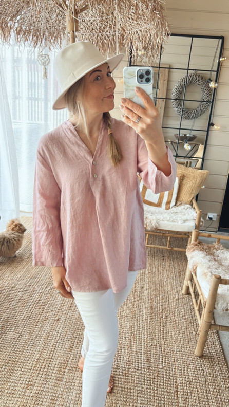 NADIA PELLAVAPAITA MALVA