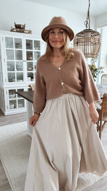 EDITH VAKOSAMETTIHAME BEIGE