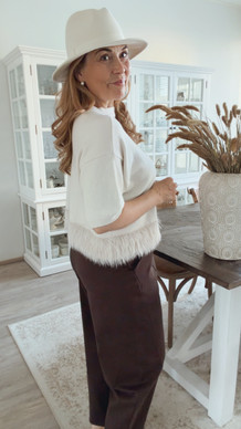 FLUFFY NEULE BEIGE