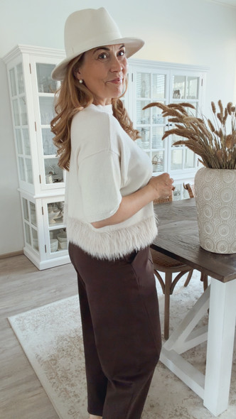 FLUFFY NEULE BEIGE