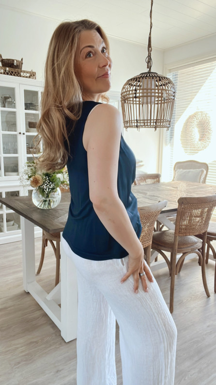 ERIKA VISKOOSITOPPI NAVY