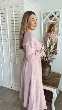 PAULINE PELLAVAMEKKO MALVA