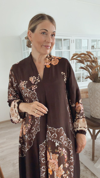 FLORENCE SILKKI-VISKOOSIMEKKO RUSKEA
