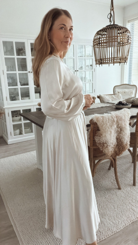 CHLOE SATIINIPUSERO BEIGE