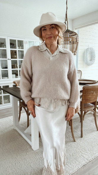 MONIET SATIINIPAITIS BEIGE