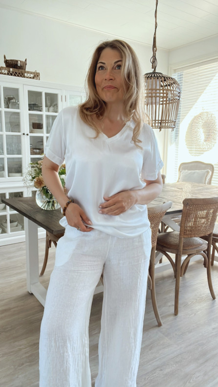 DONNALEE SATIINITEEPPARI VALKOINEN